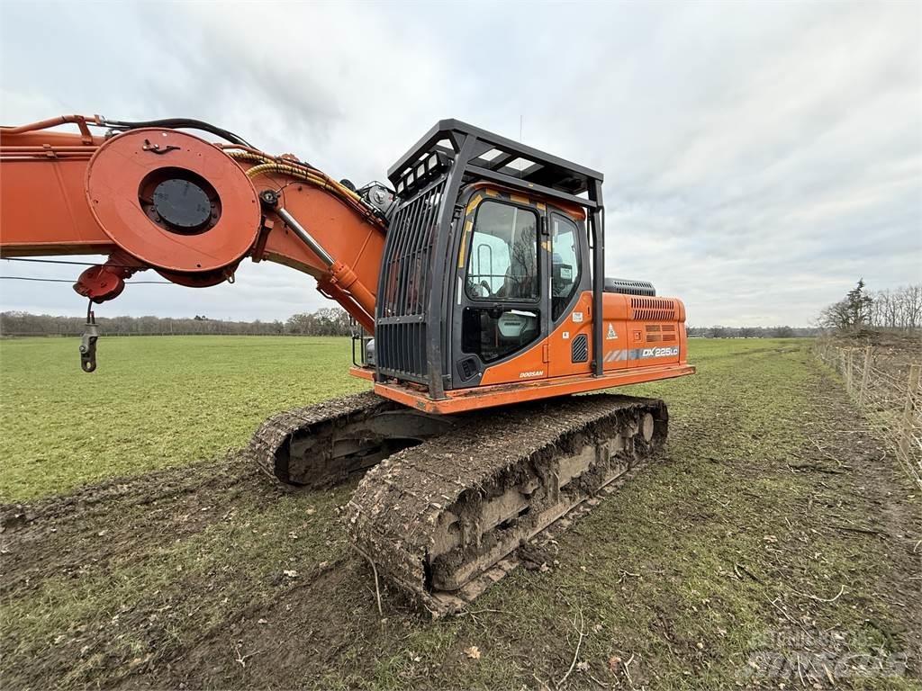Doosan 225 Ekskavatörler