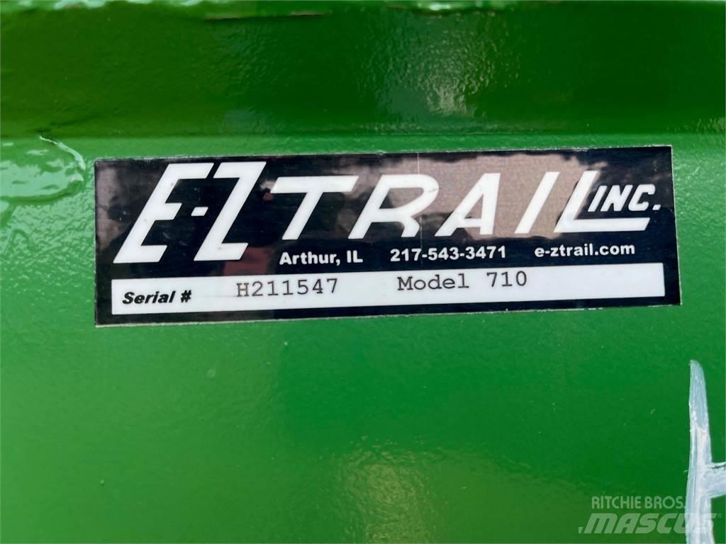 E-Z Trail 710 Hububat/Silaj Römorkları