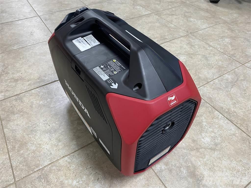 Honda EU3200I Aydinlatma kuleleri