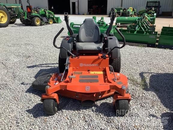 Husqvarna M-ZT Sıfır dönüşlü çim biçme makineleri