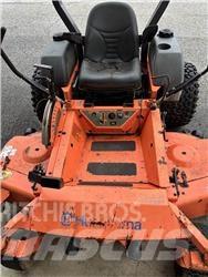 Husqvarna Z6127 Sıfır dönüşlü çim biçme makineleri