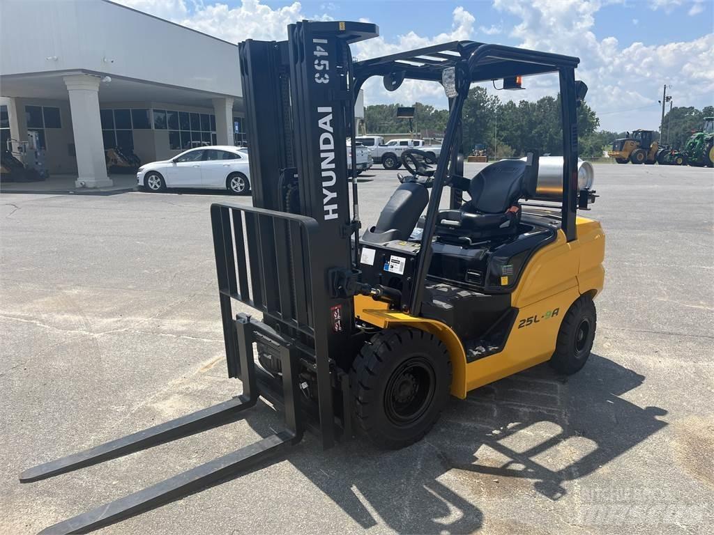 Hyundai 25L-9A Diger