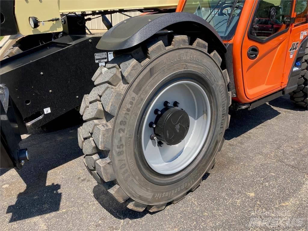 JLG 1055 Teleskopik yükleyiciler