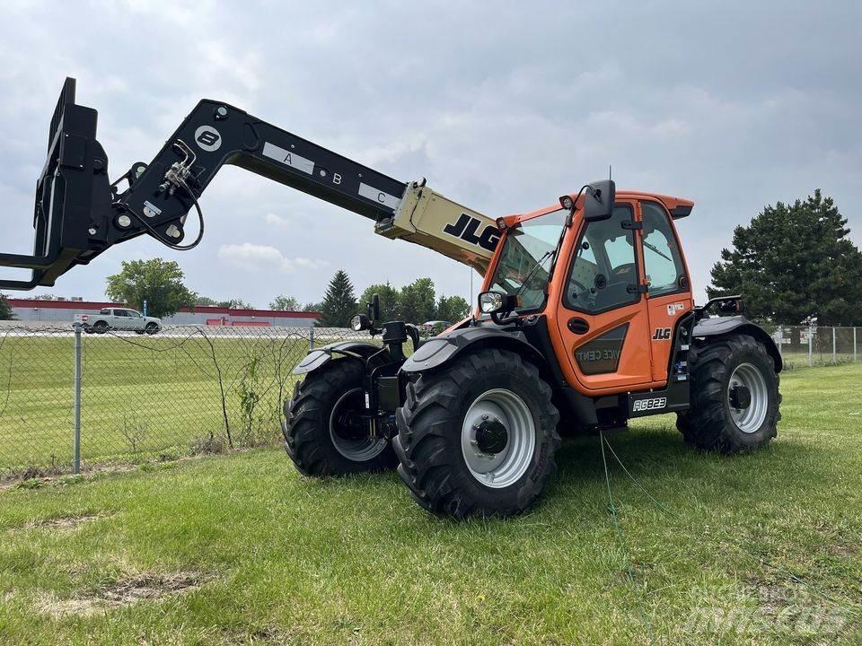 JLG 823 Teleskopik yükleyiciler