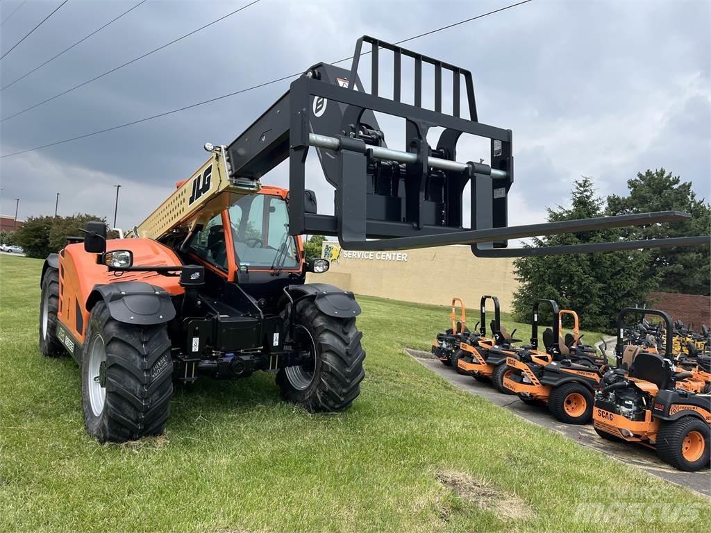JLG 823 Teleskopik yükleyiciler