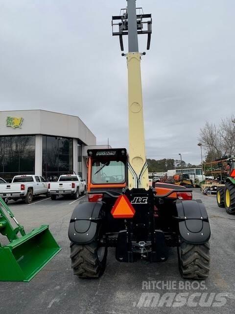 JLG AG925 Tarimsal teleskopik yükleyiciler