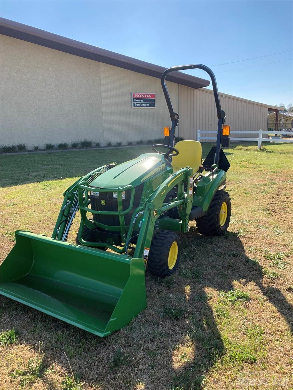 John Deere 1023E Traktörler