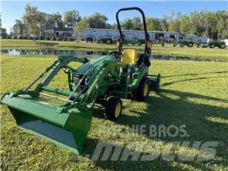John Deere 1023E Traktörler
