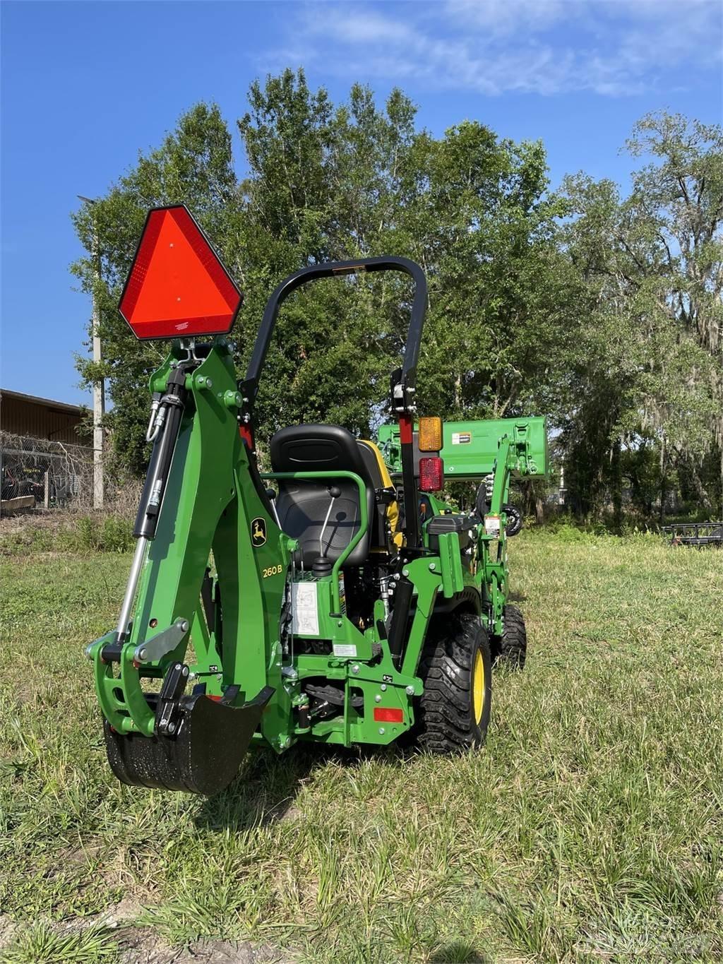 John Deere 1025R Traktörler