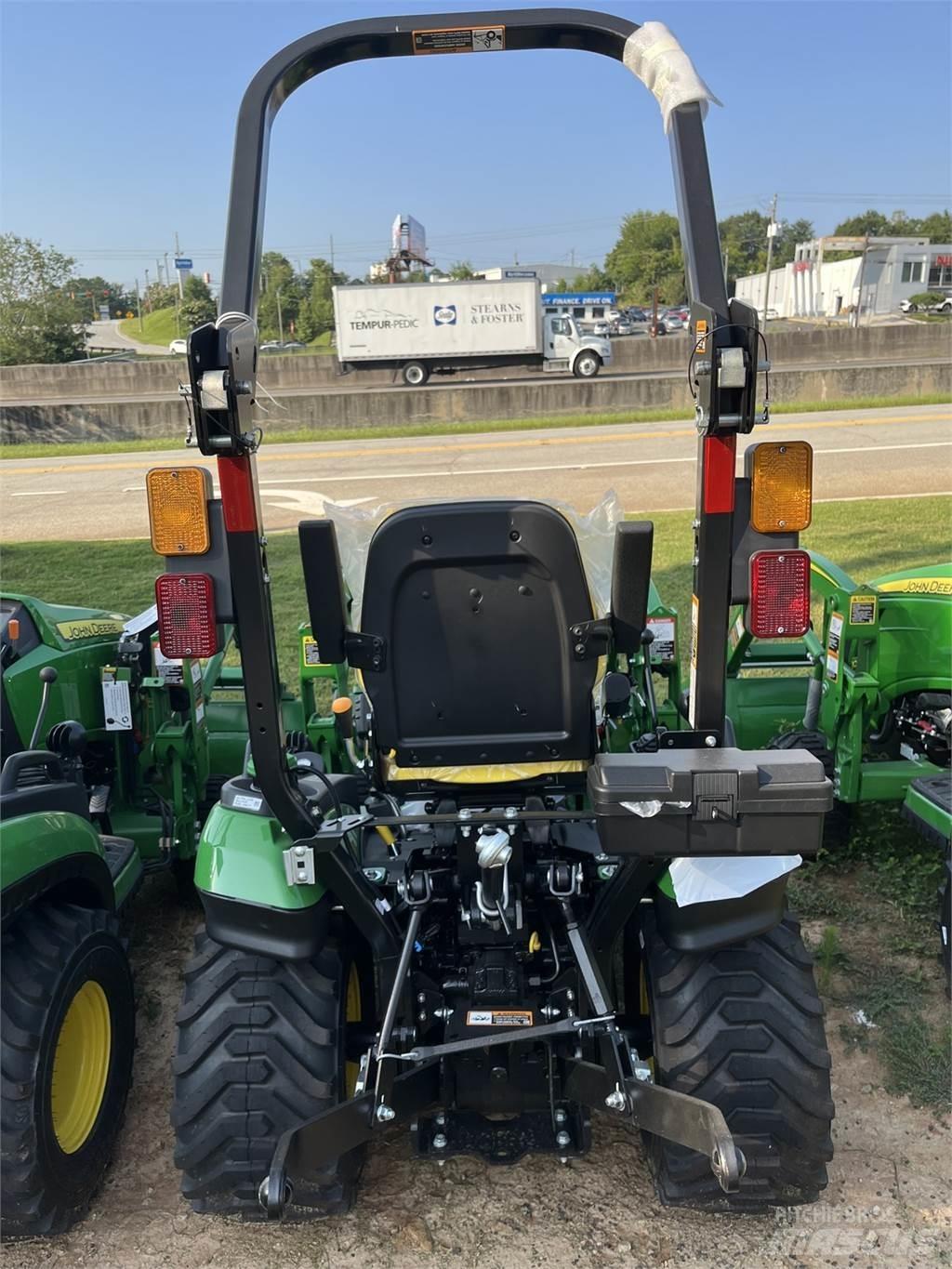 John Deere 1025R Traktörler