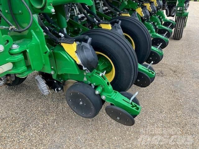 John Deere 1795 Ekiciler