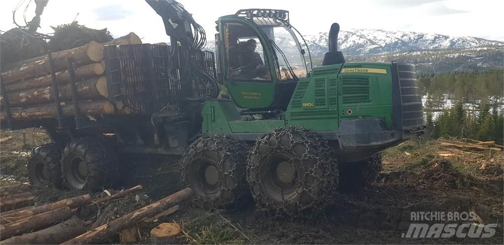 John Deere 1910G Tomruk yükleyici traktörler