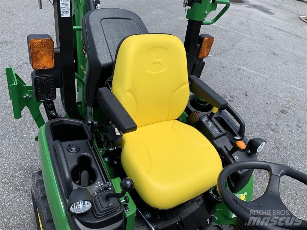 John Deere 2025R Traktörler