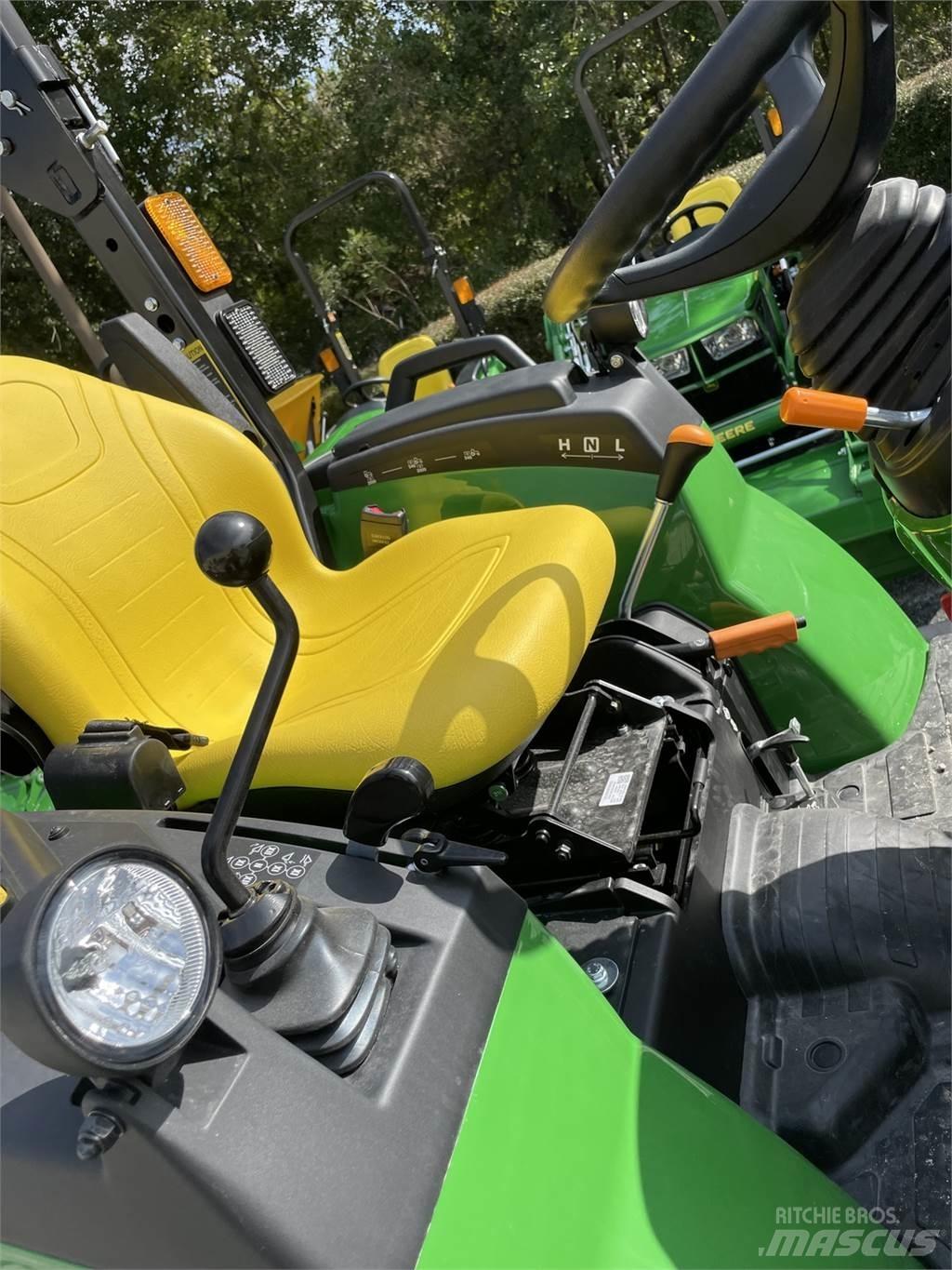 John Deere 2038R Traktörler