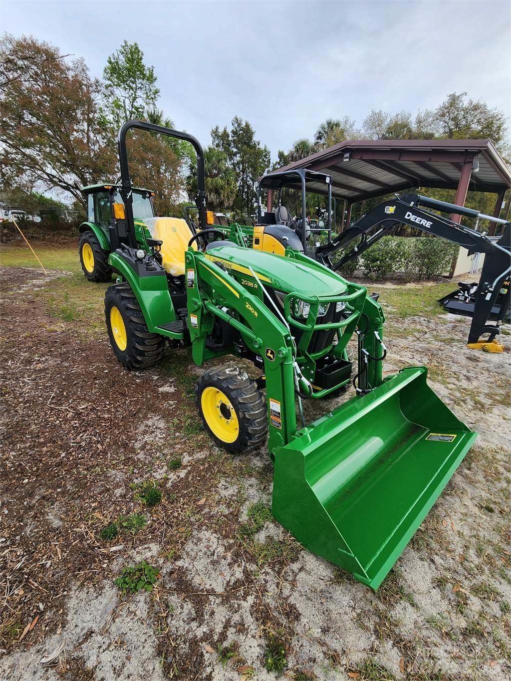 John Deere 2038R Traktörler