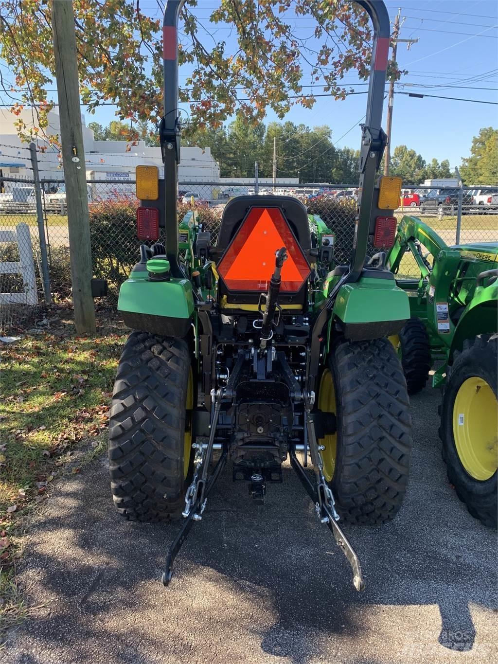 John Deere 2038R Traktörler