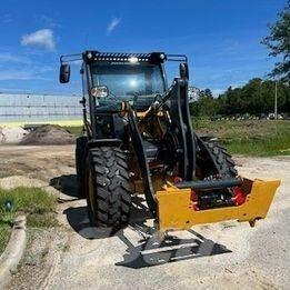 John Deere 204 G Mini yükleyiciler