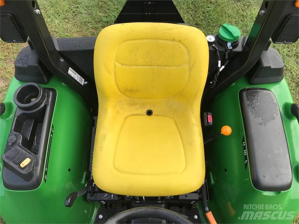 John Deere 3025E Traktörler