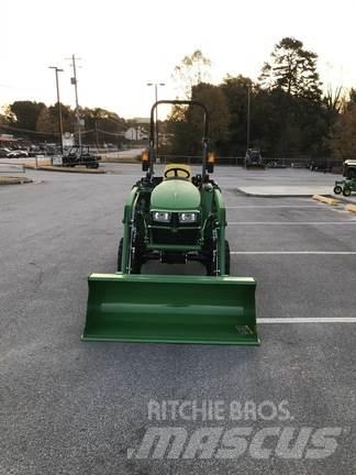 John Deere 3025E Traktörler