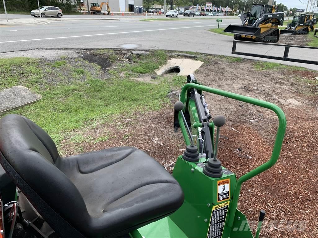 John Deere 3032E Traktörler