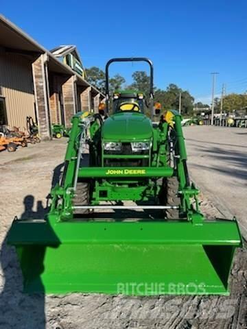John Deere 3033R Traktörler