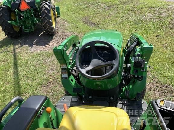 John Deere 3038E Traktörler