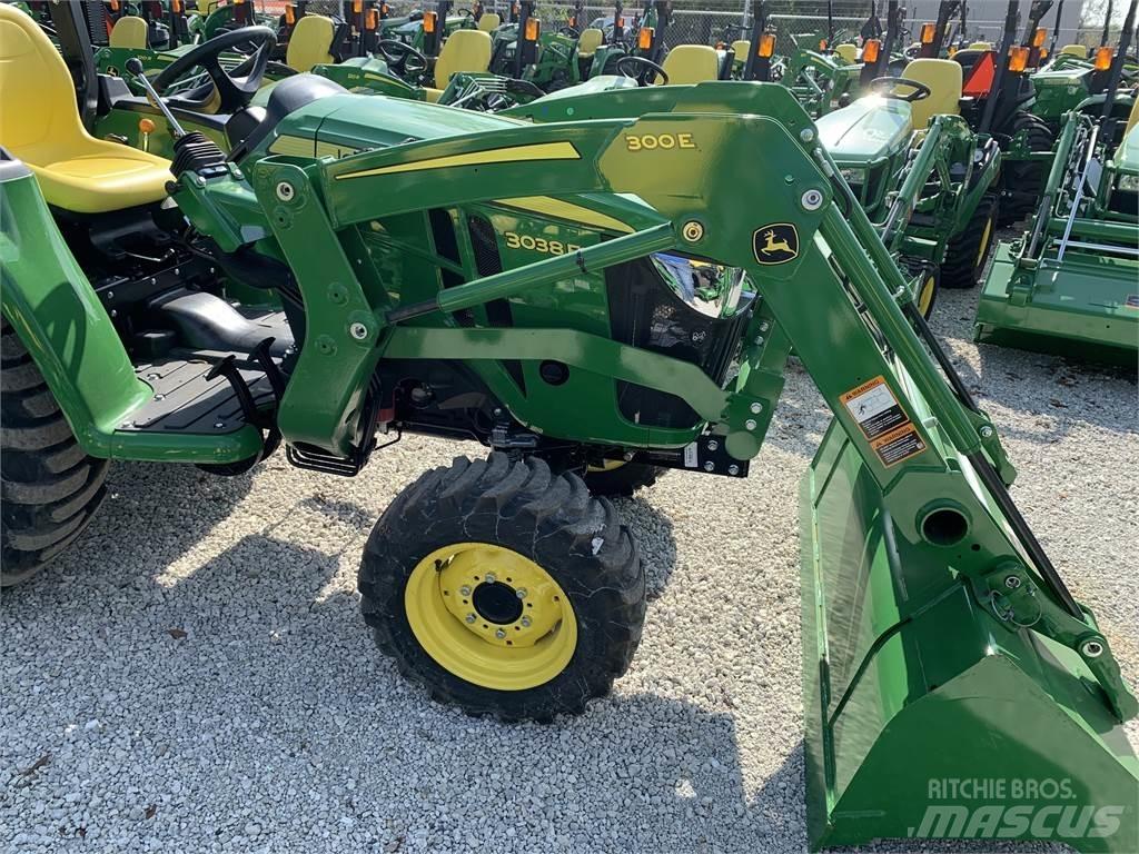 John Deere 3038E Traktörler
