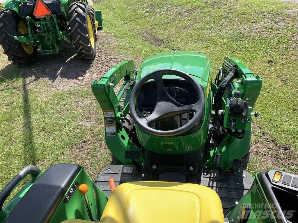 John Deere 3038E Traktörler