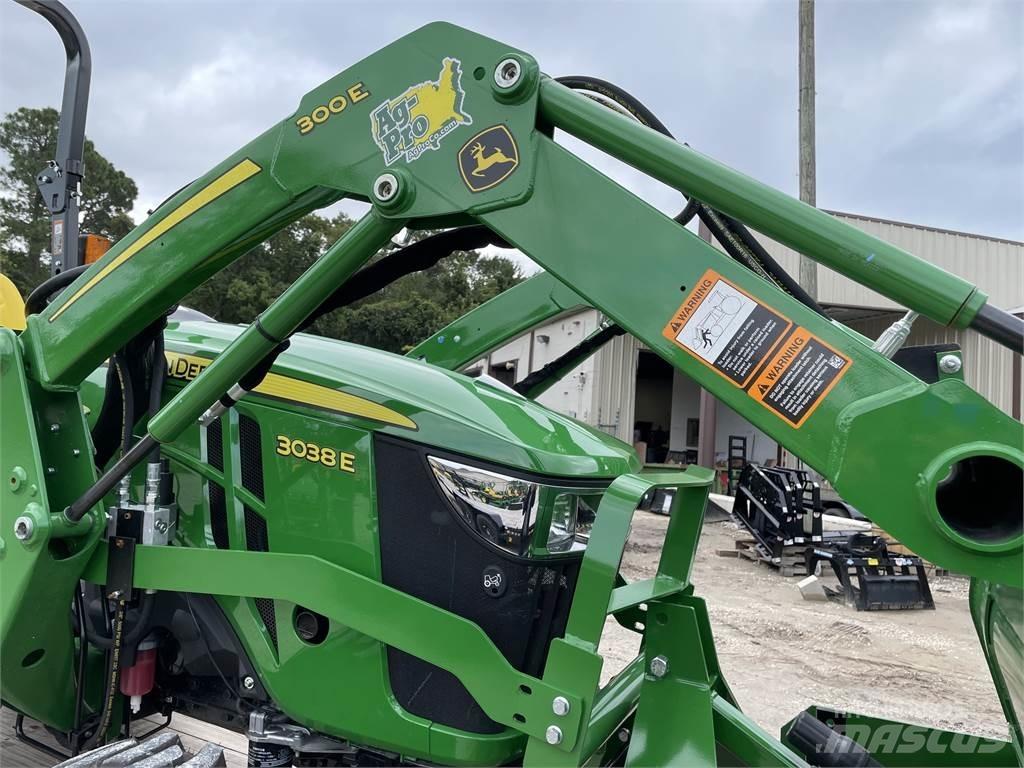 John Deere 3038E Traktörler