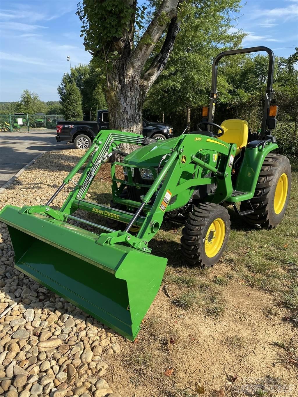 John Deere 3038E Traktörler
