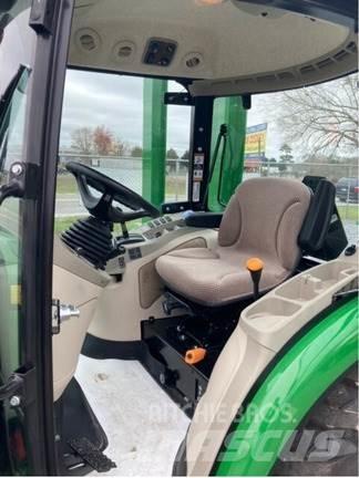 John Deere 3046R Traktörler