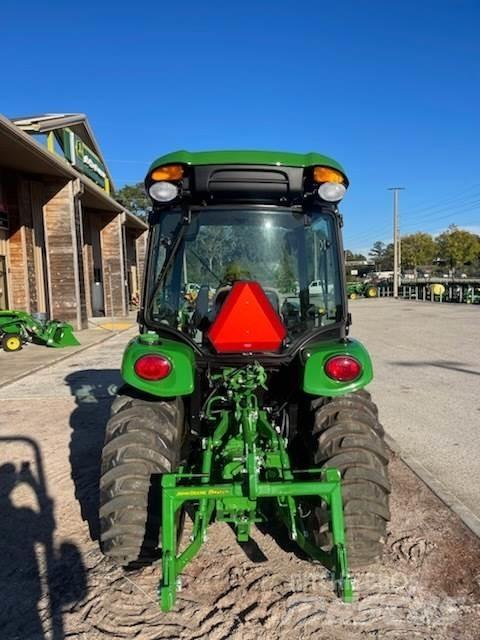 John Deere 3046R Traktörler
