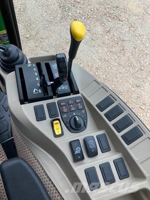 John Deere 3046R Traktörler
