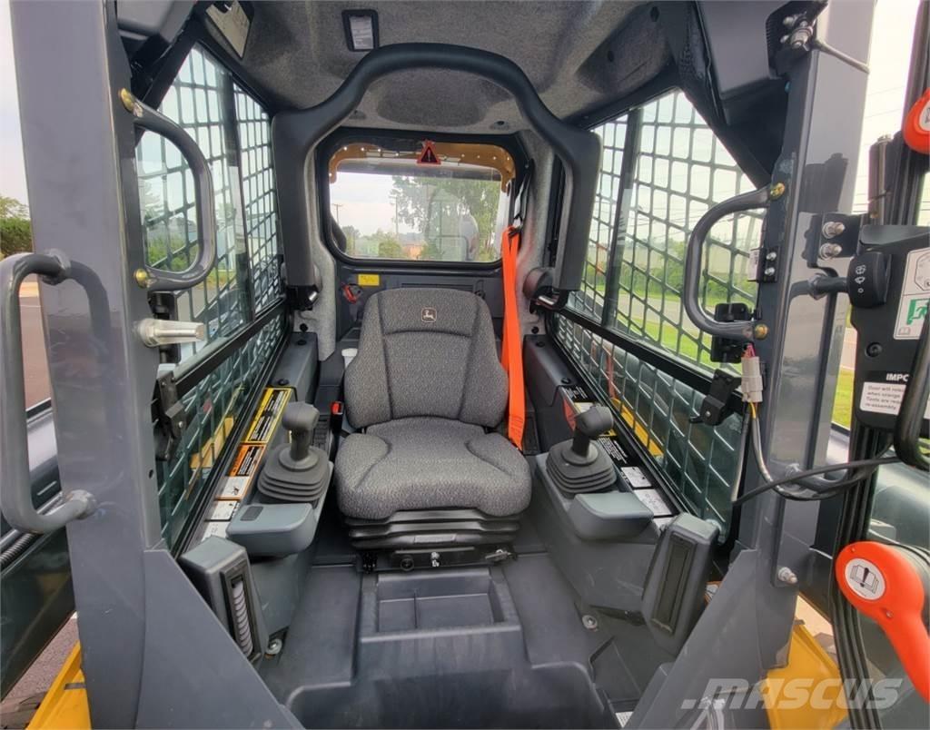 John Deere 324G Skid steer loderler