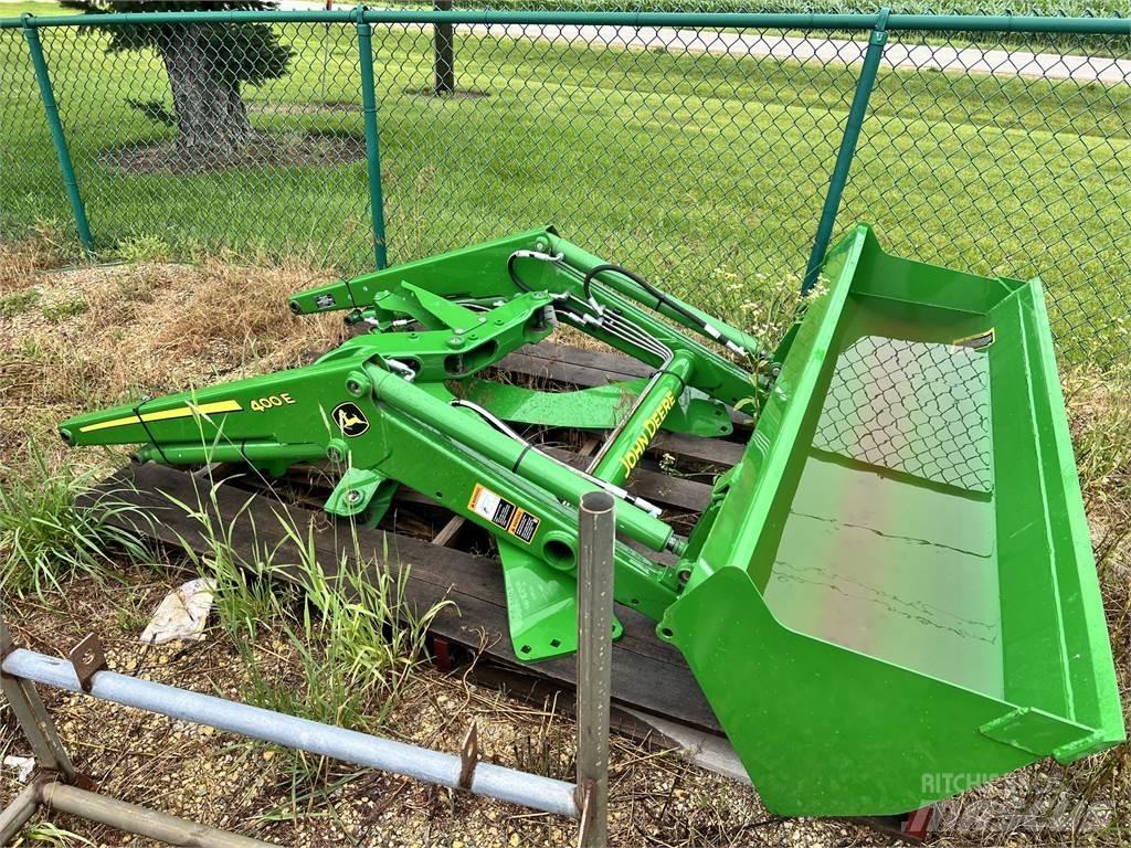 John Deere 400E Traktörler