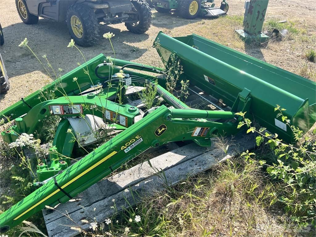 John Deere 400E Traktörler