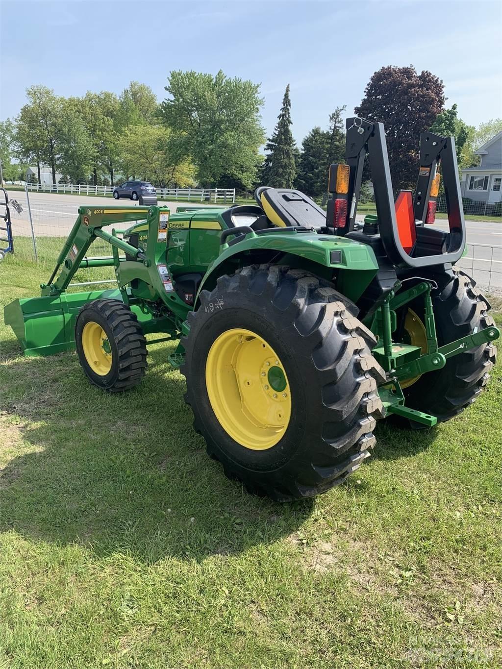 John Deere 4044M Traktörler