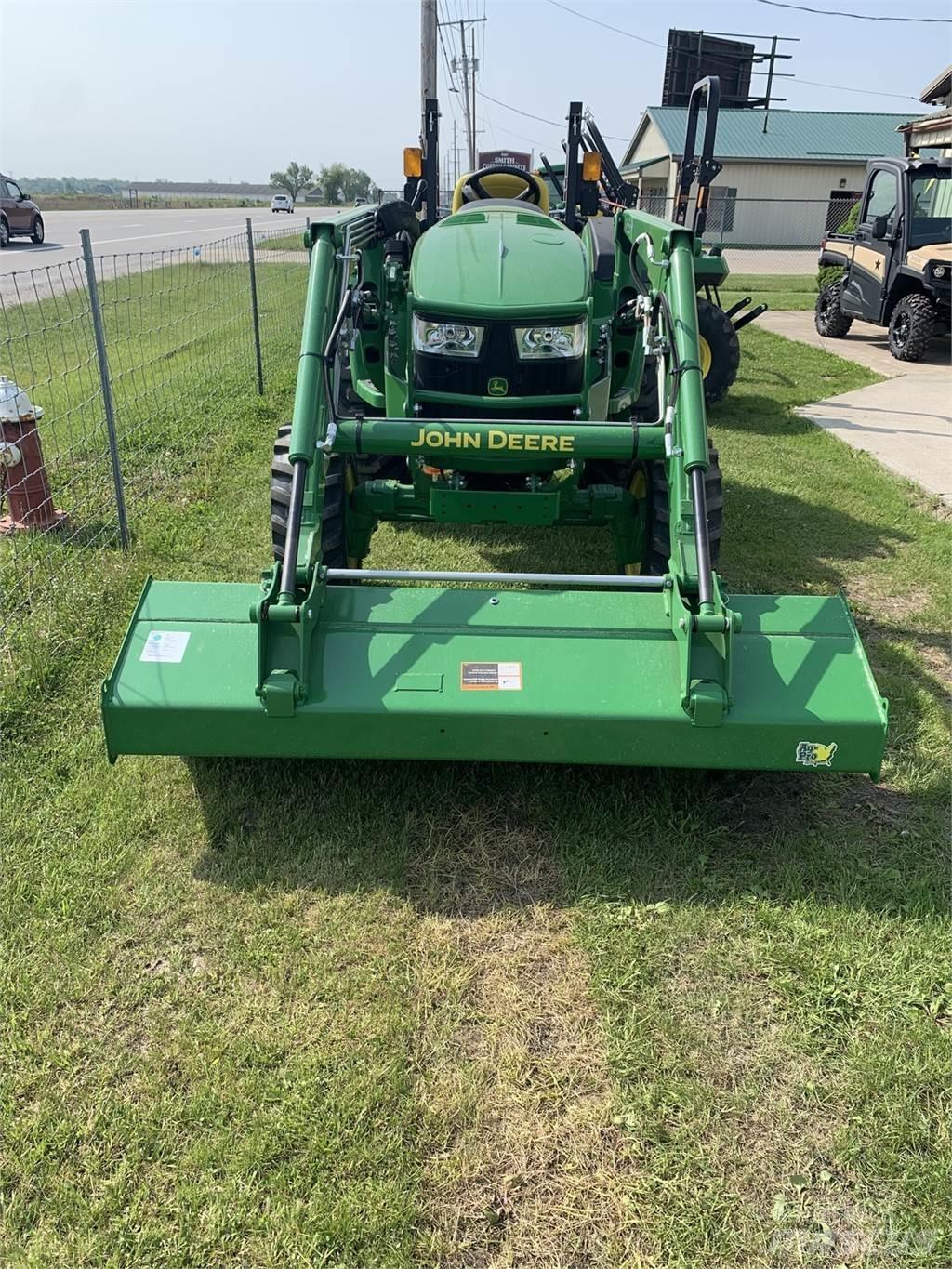 John Deere 4044M Traktörler