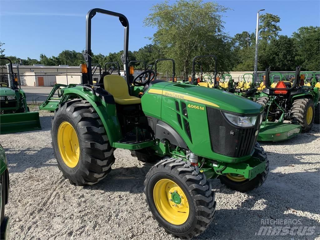 John Deere 4066M Traktörler