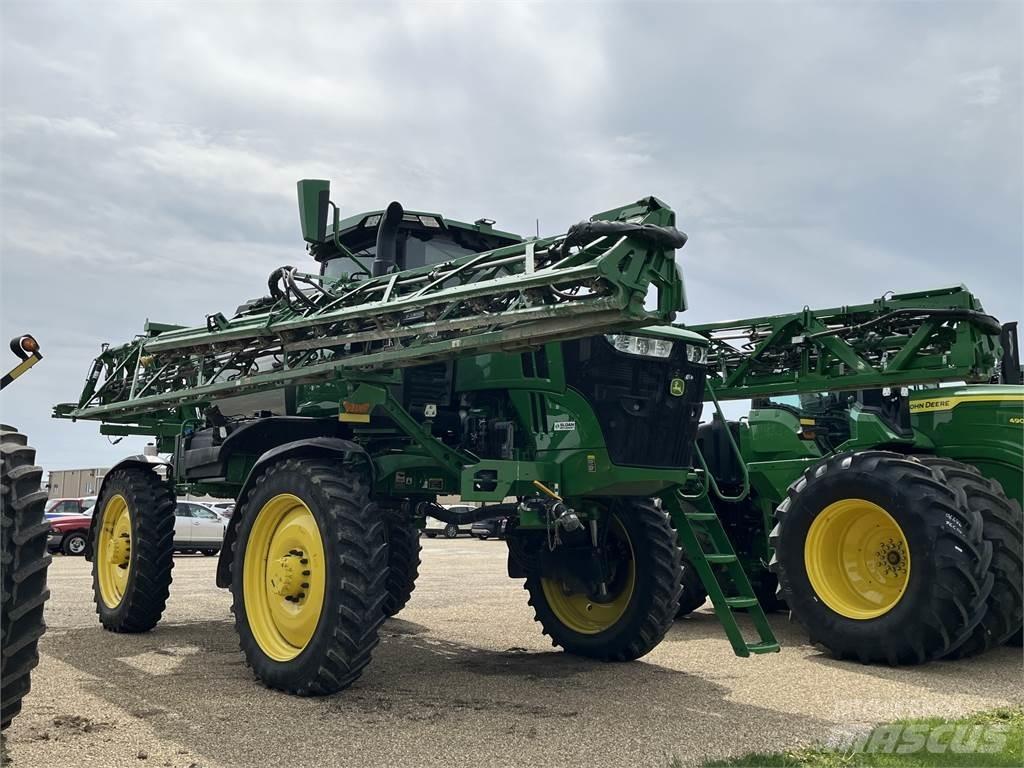 John Deere 412R Çekilir pülverizatörler
