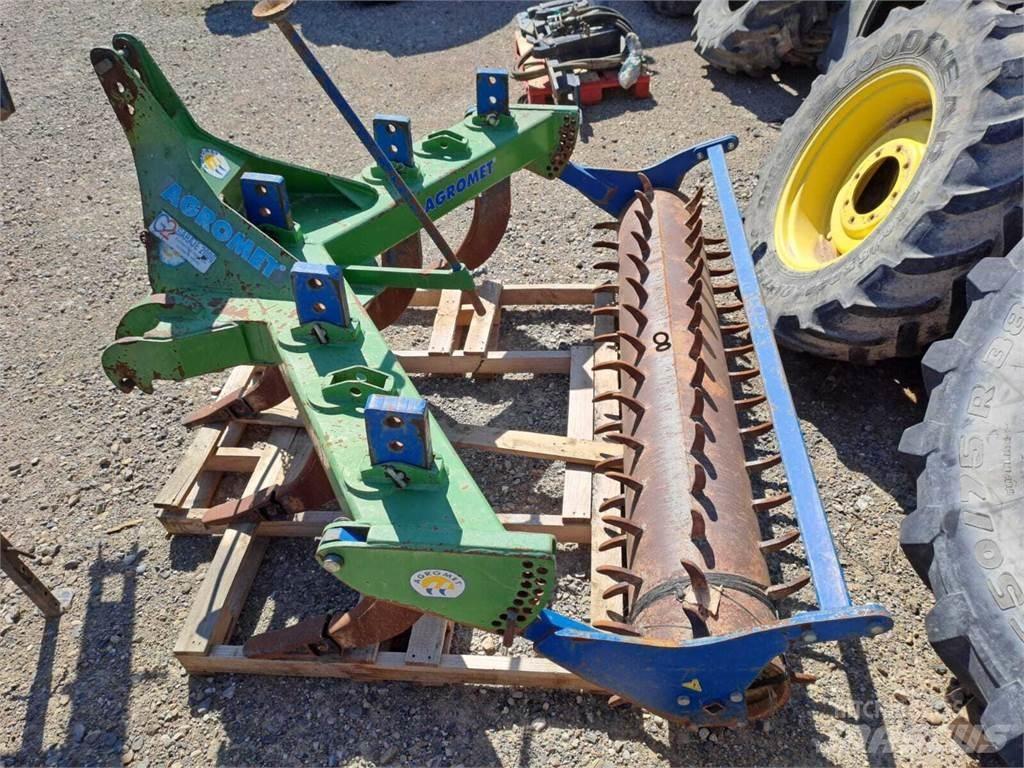 John Deere 443 Diger yem biçme makinalari