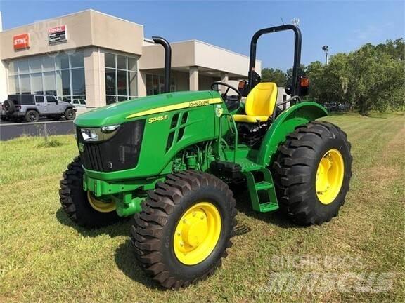 John Deere 5045E Traktörler