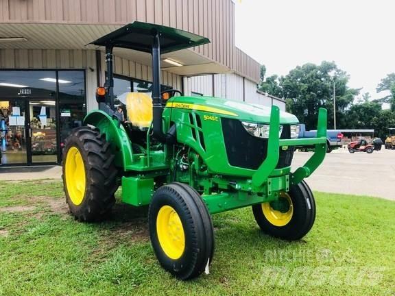 John Deere 5045E Traktörler