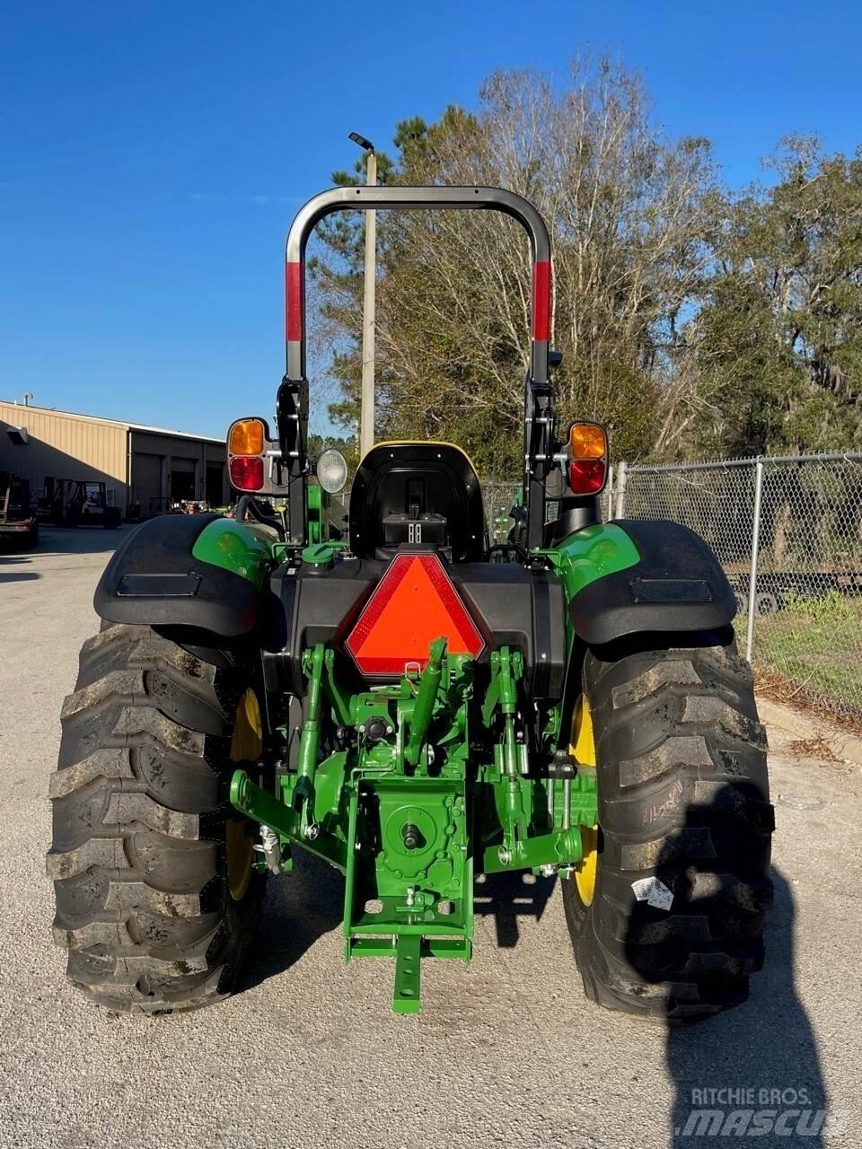 John Deere 5045E Traktörler