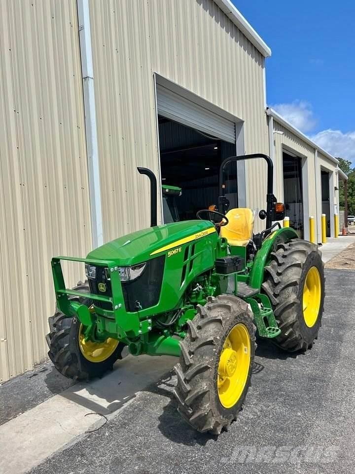 John Deere 5067E Traktörler