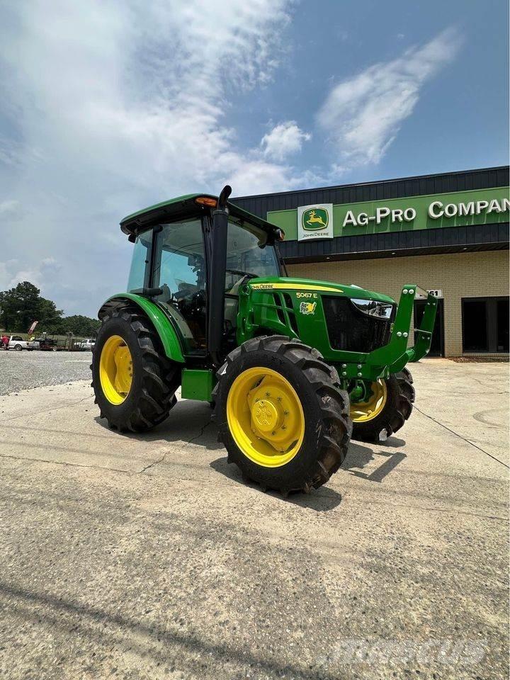 John Deere 5067E Traktörler
