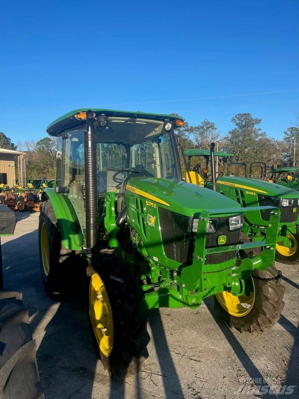 John Deere 5075E Traktörler