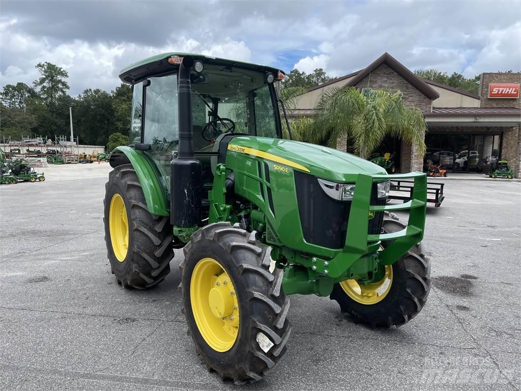 John Deere 5090E Traktörler