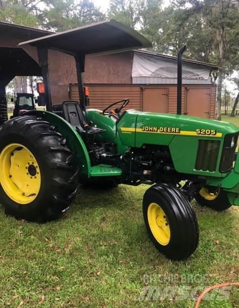 John Deere 5205 Traktörler