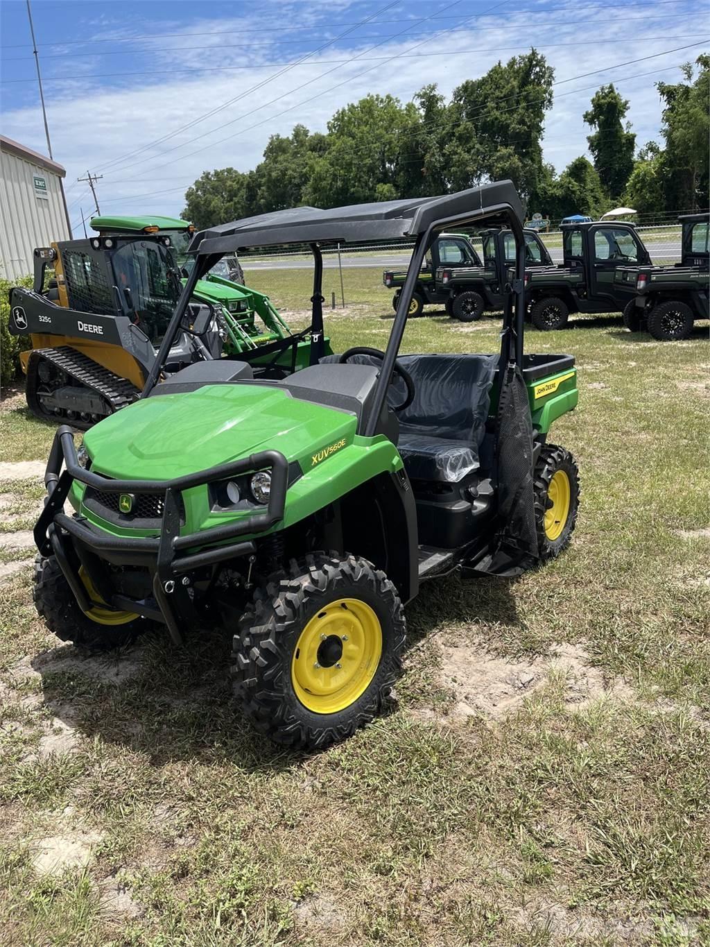 John Deere 560E Küçük araçlar